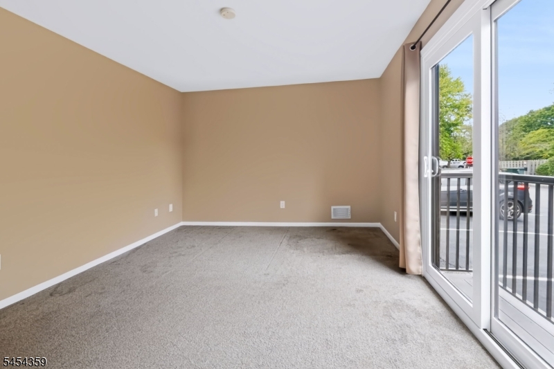 711 Spruce Hills Dr 711 Property Photo 17