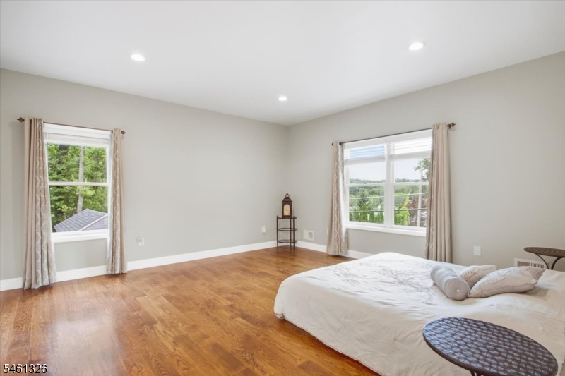 677 Canistear Rd Property Photo 17