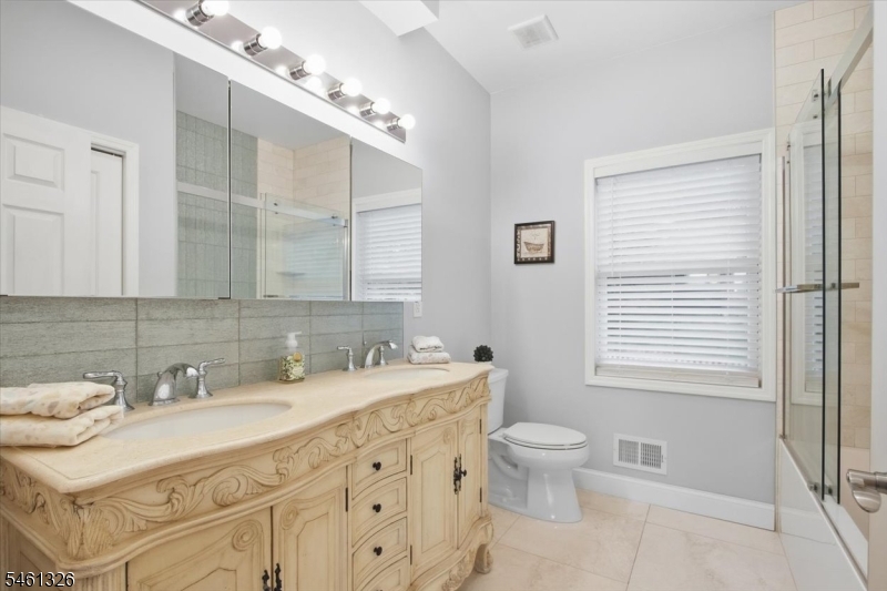 677 Canistear Rd Property Photo 19