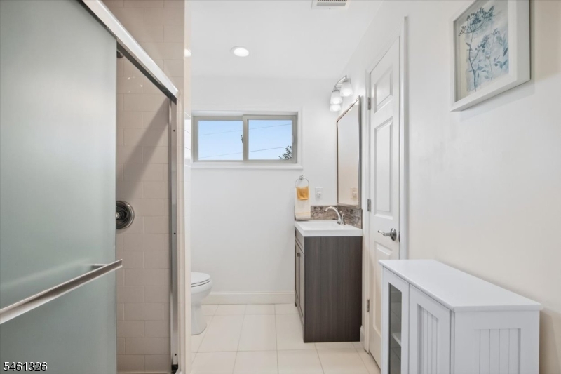 677 Canistear Rd Property Photo 24