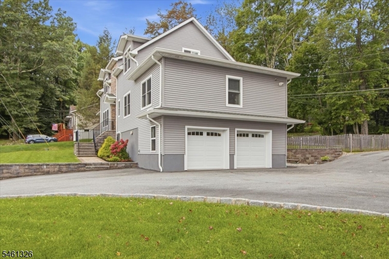 677 Canistear Rd Property Photo 31