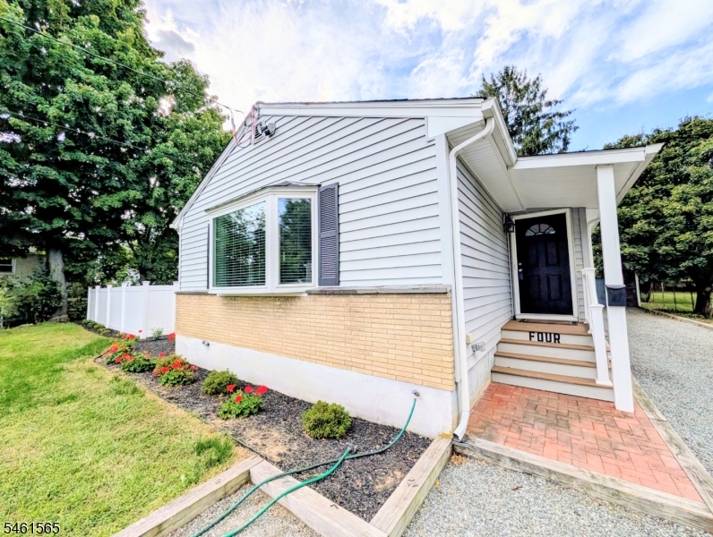 4 Kenvil Ave Property Photo 2