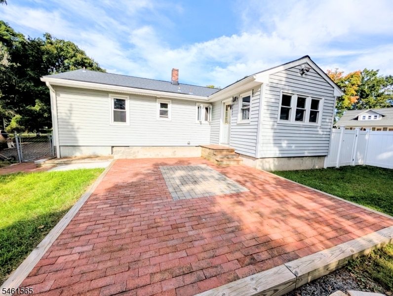 4 Kenvil Ave Property Photo 5