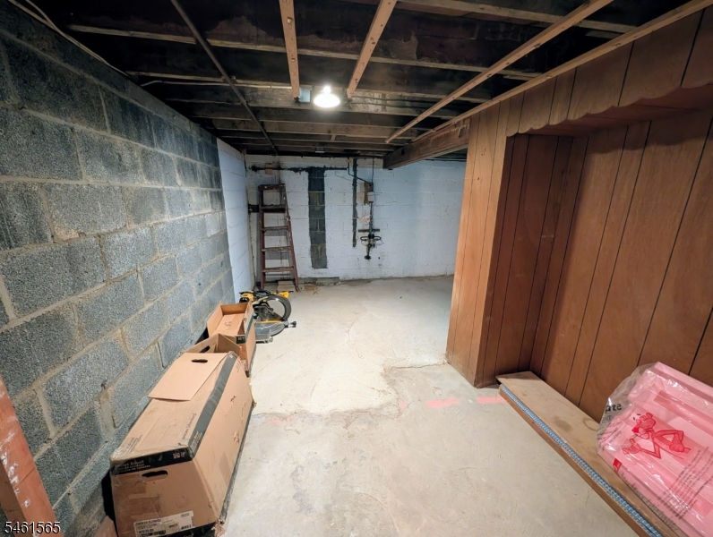 4 Kenvil Ave Property Photo 22