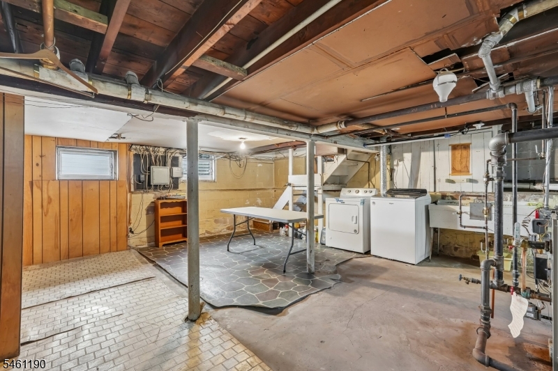 146 Bergen Ave Property Photo 17