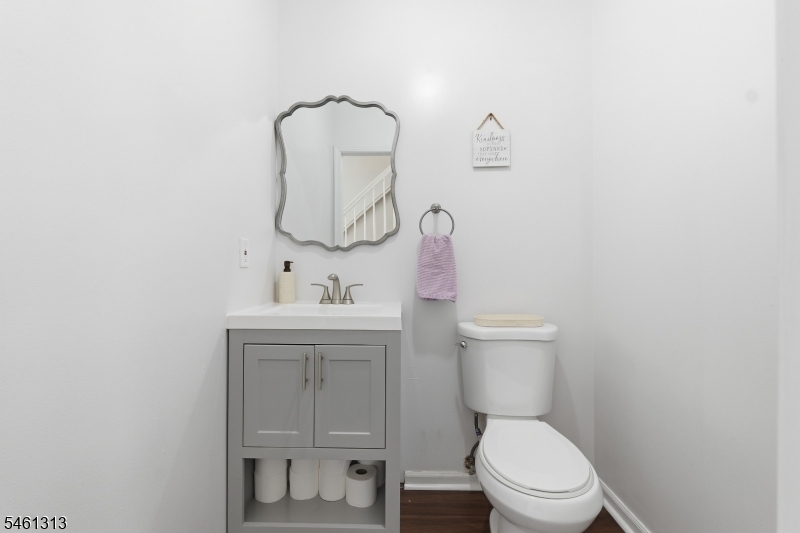 7 Derby Property Photo 18