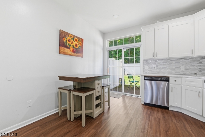 7 Derby Property Photo 20