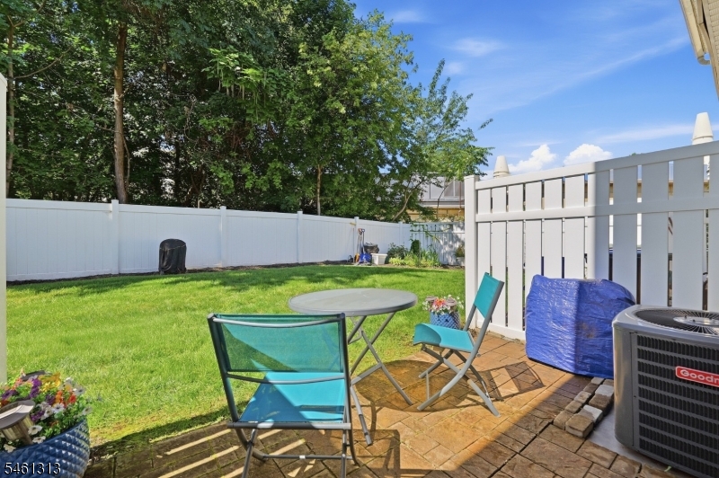 7 Derby Property Photo 22