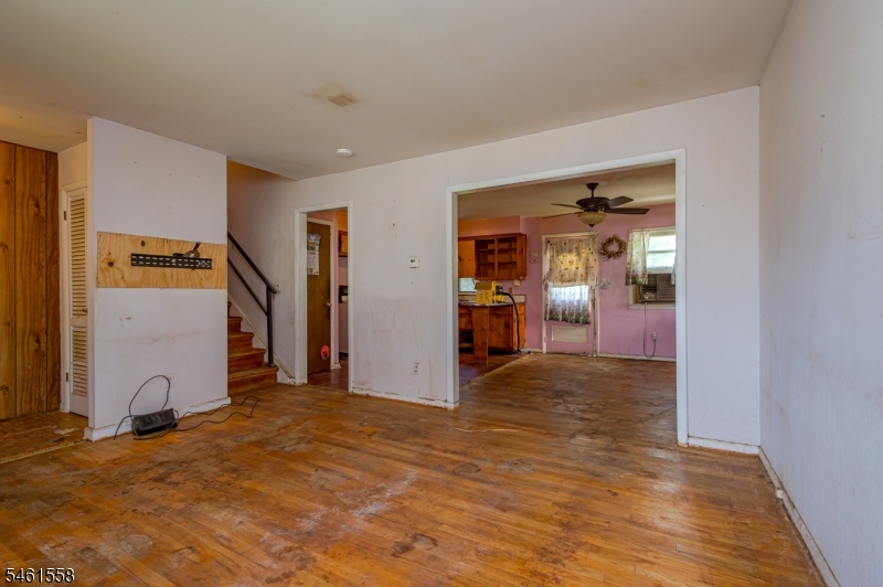 55 Grand Ave Property Photo 4