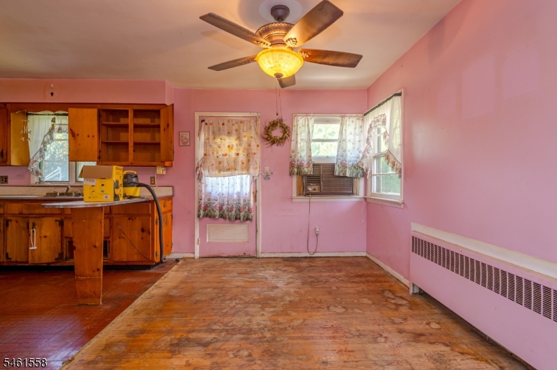 55 Grand Ave Property Photo 5