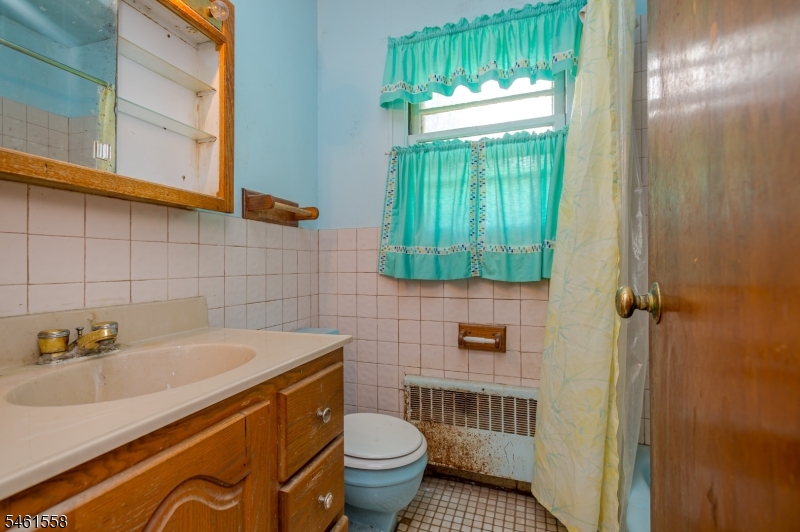 55 Grand Ave Property Photo 13