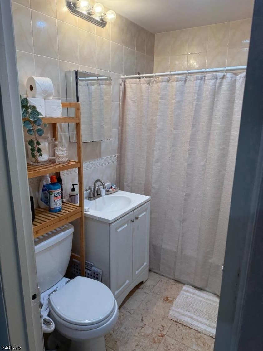1 River Road D Property Photo 8