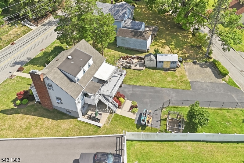 161 Manchester Ave Property Photo 44