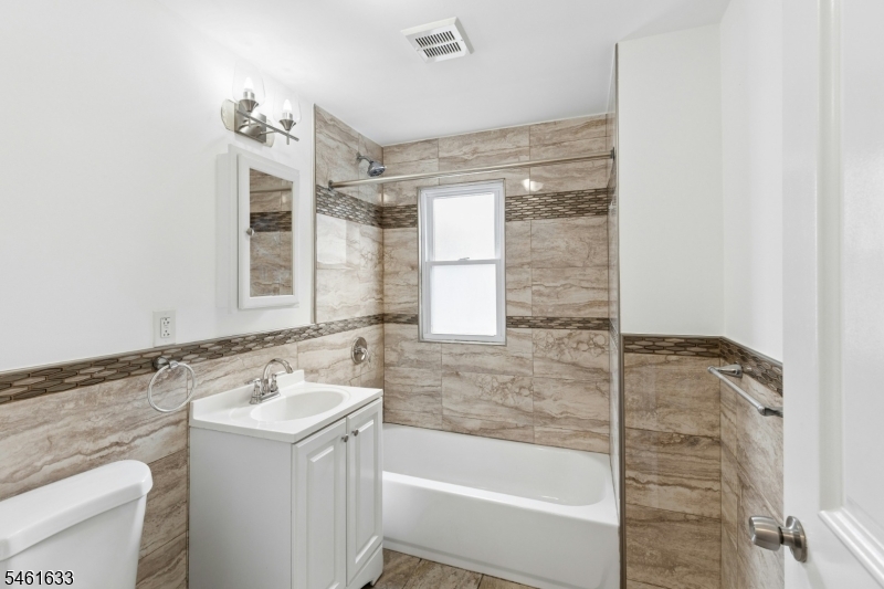 9 May Ter 2 Property Photo 7