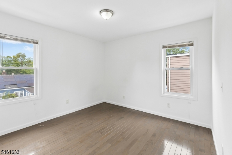9 May Ter 2 Property Photo 8
