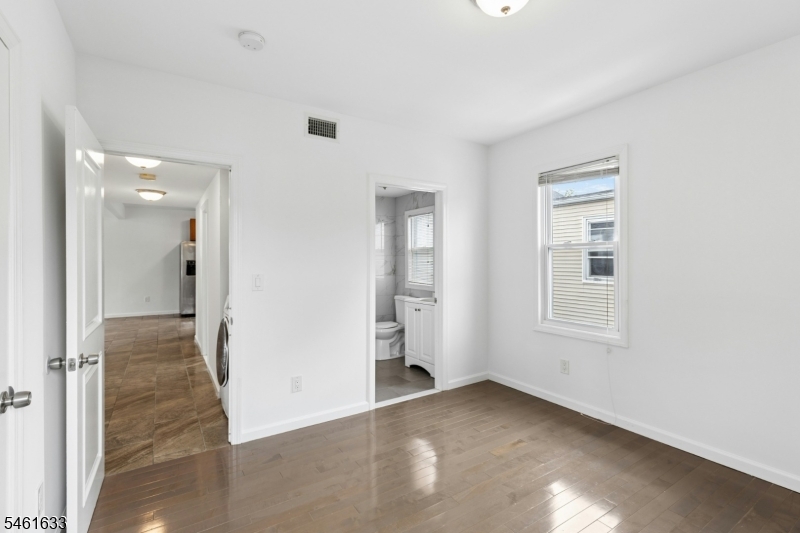 9 May Ter 2 Property Photo 10