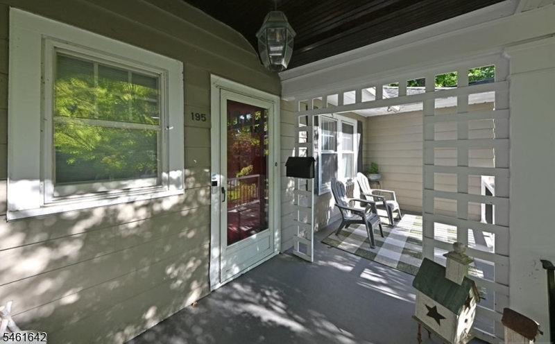 195 Hamilton Ave Property Photo 3