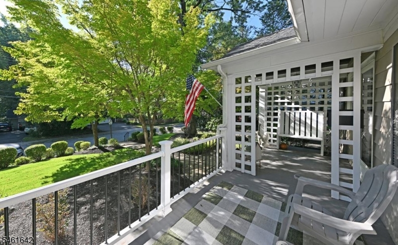 195 Hamilton Ave Property Photo 4