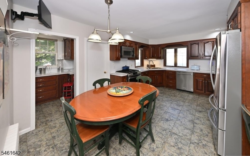 195 Hamilton Ave Property Photo 12