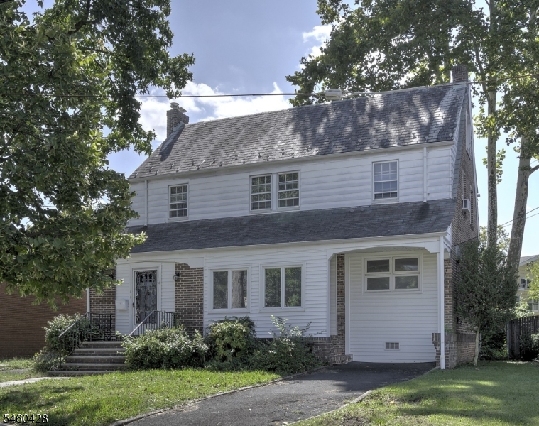 8 Decker Ave Property Photo 1