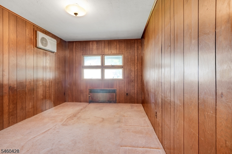 8 Decker Ave Property Photo 13