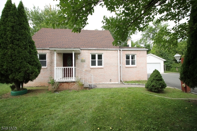 199 Finderne Ave Property Photo 1