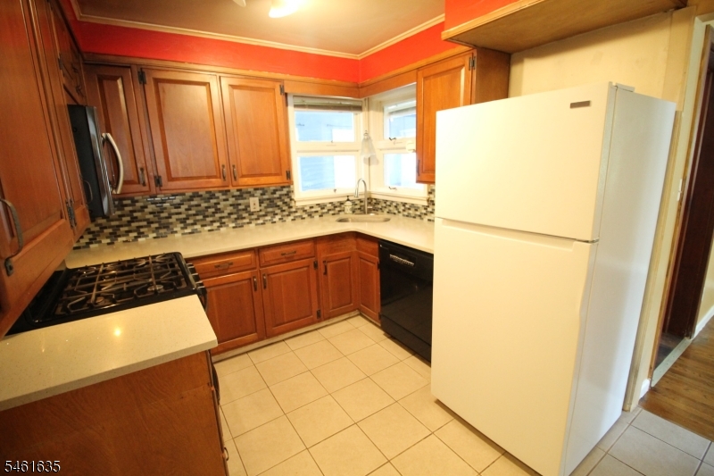 199 Finderne Ave Property Photo 11