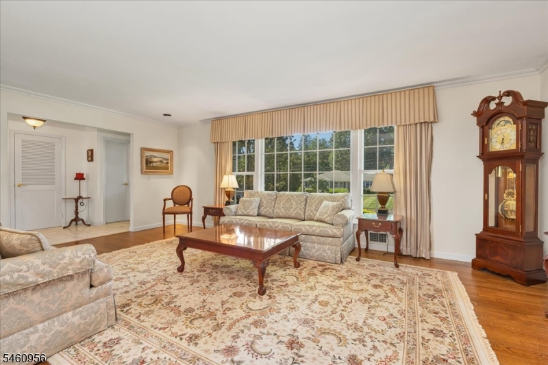 1407 Chapel Hill Rd Property Photo 4
