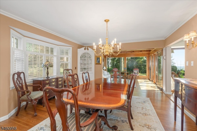 1407 Chapel Hill Rd Property Photo 5
