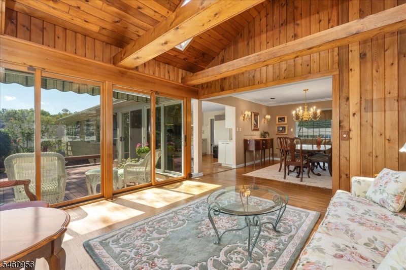 1407 Chapel Hill Rd Property Photo 11
