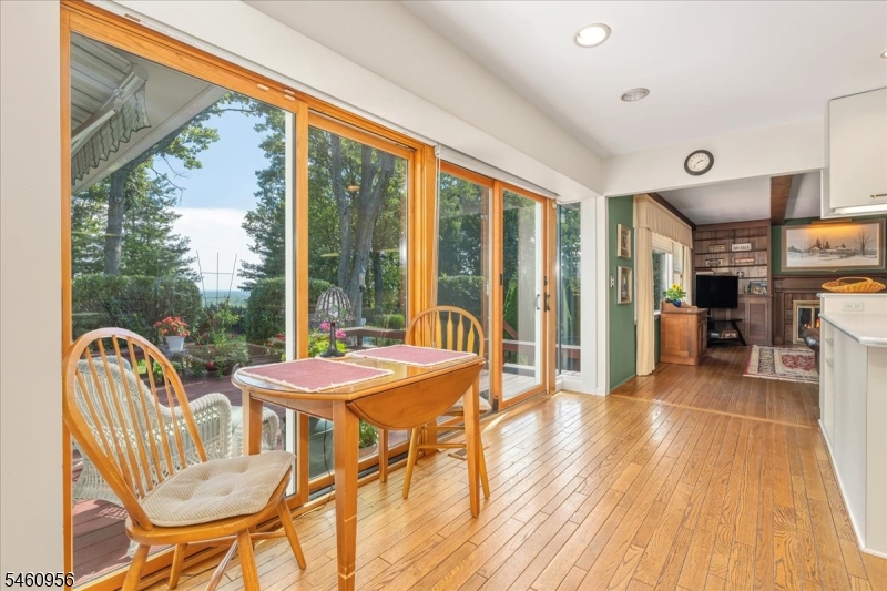 1407 Chapel Hill Rd Property Photo 15