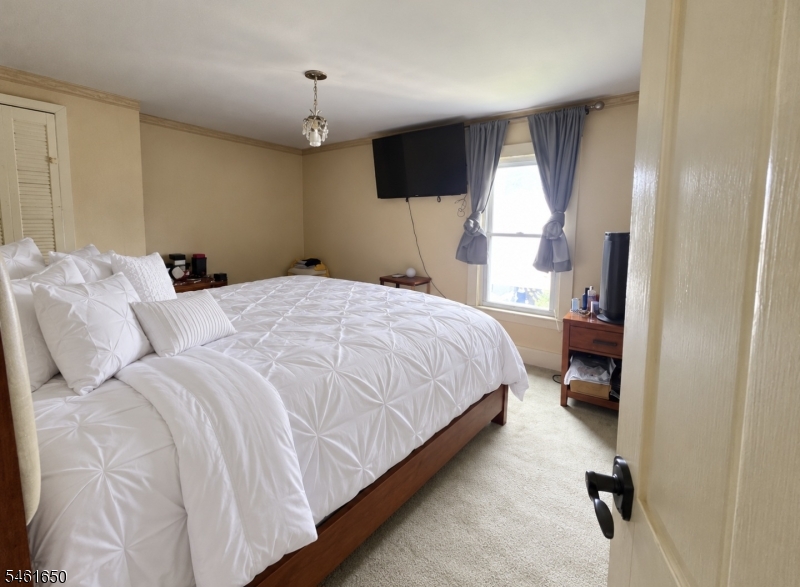307 Duer St Property Photo 6
