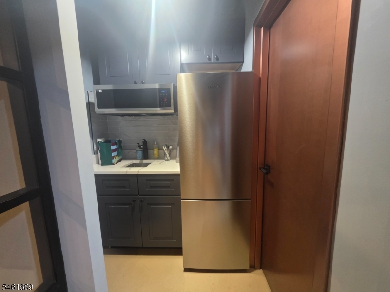 242 Barrow St Property Photo 27