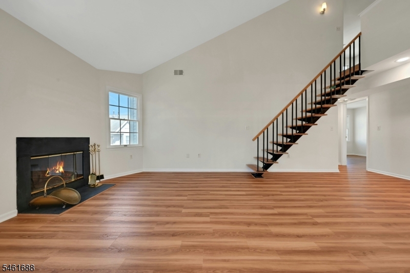 105 Quartz Ln Property Photo 8