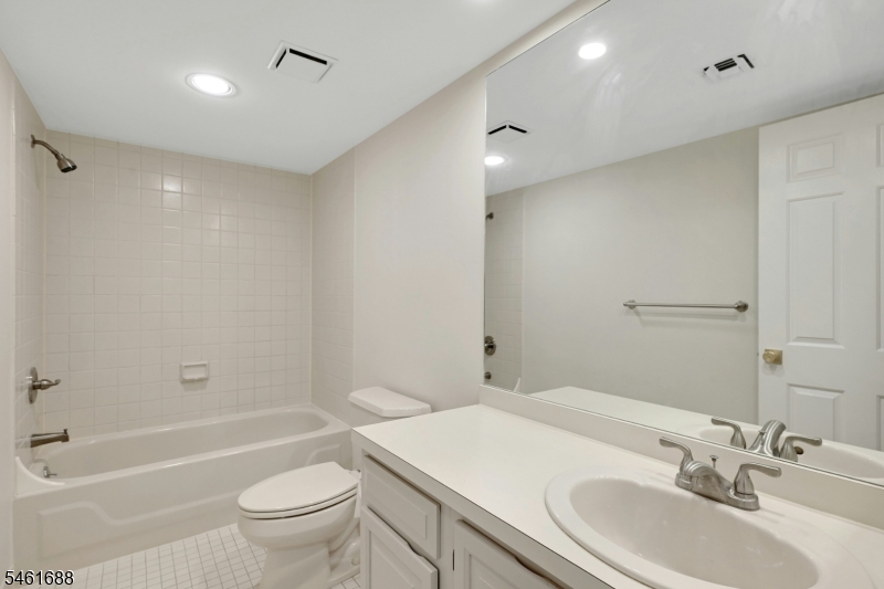 105 Quartz Ln Property Photo 18