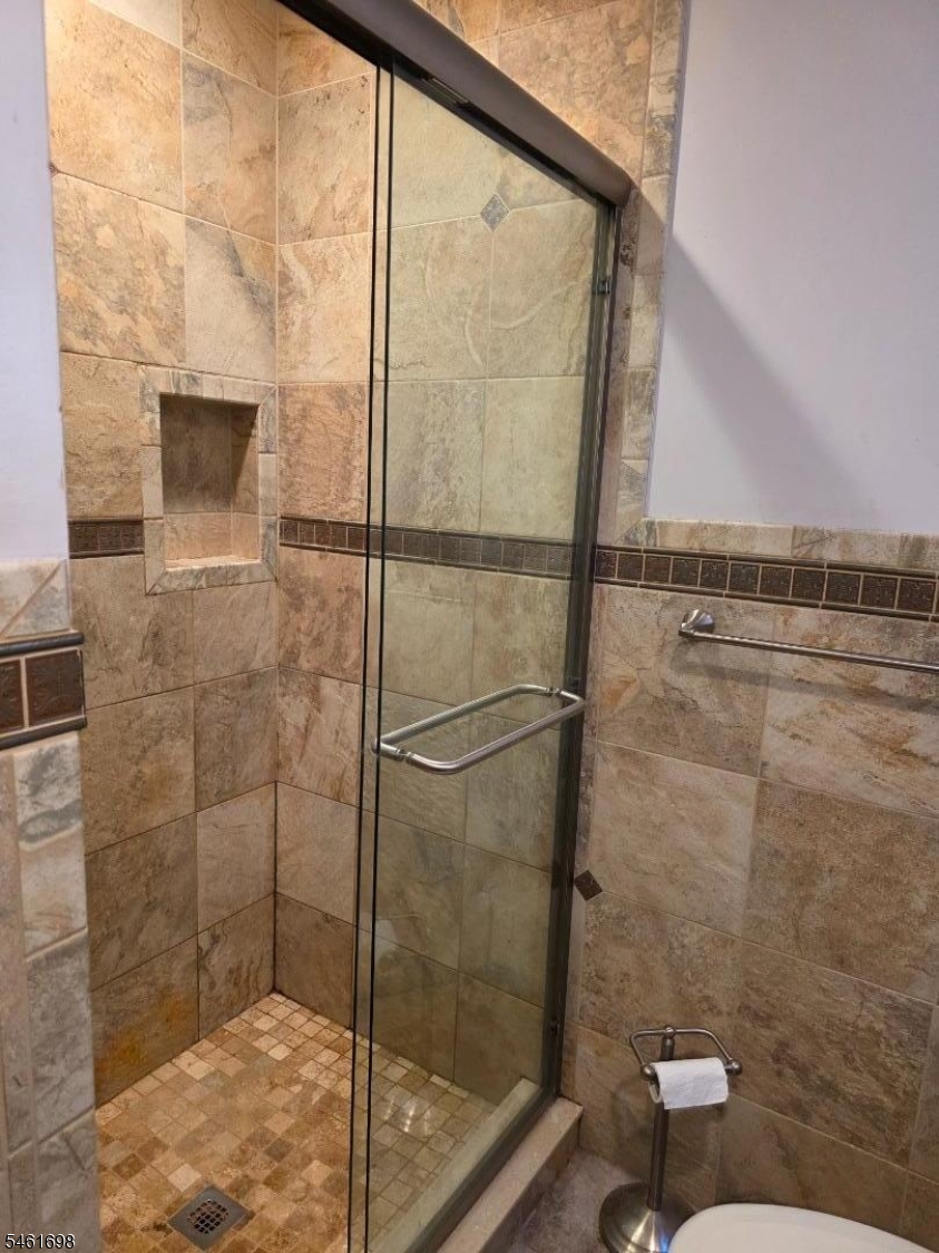 16 Offord St Property Photo 10