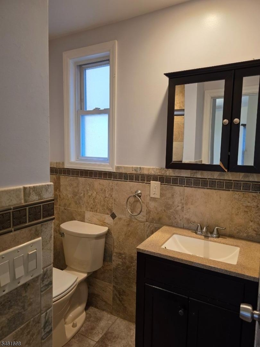 16 Offord St Property Photo 11