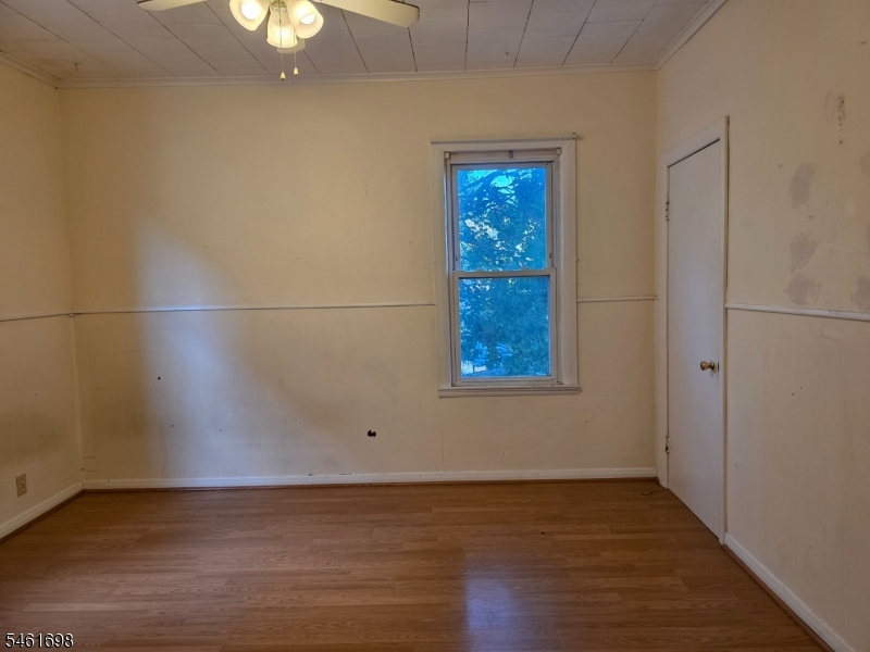 16 Offord St Property Photo 14