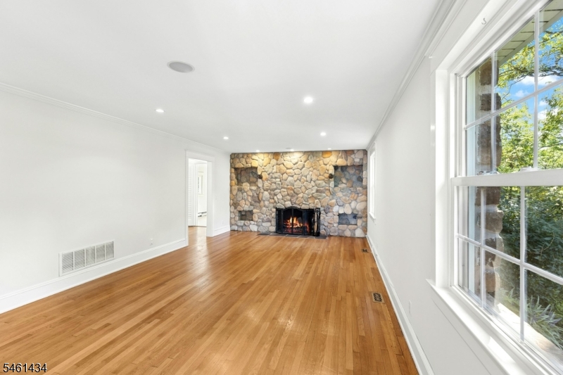 170 New Providence Rd Property Photo 7