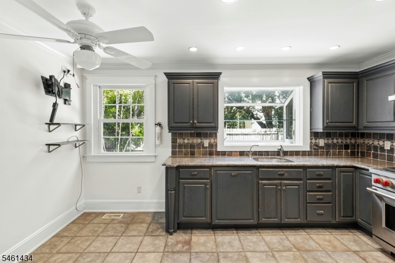 170 New Providence Rd Property Photo 10