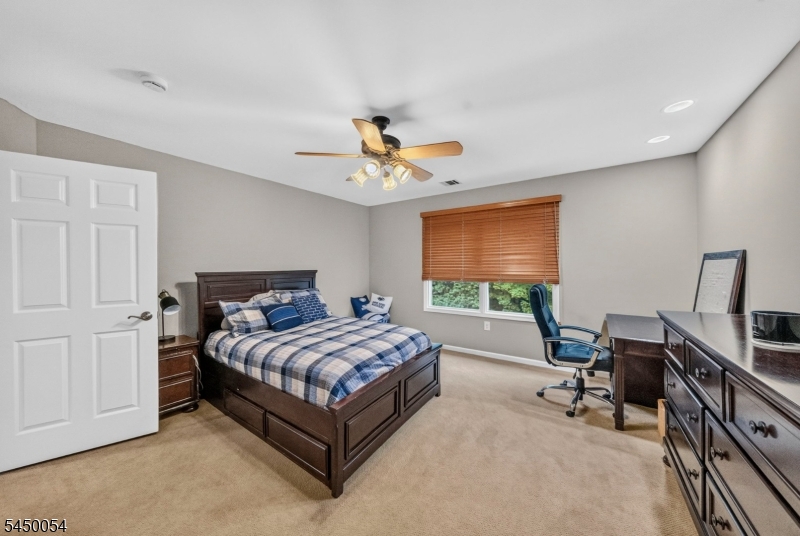 22 Jarombek Dr Property Photo 27