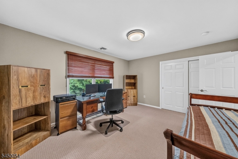 22 Jarombek Dr Property Photo 33