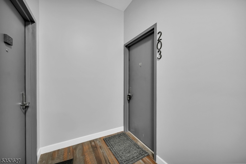 180 Spring St 203 Property Photo 13
