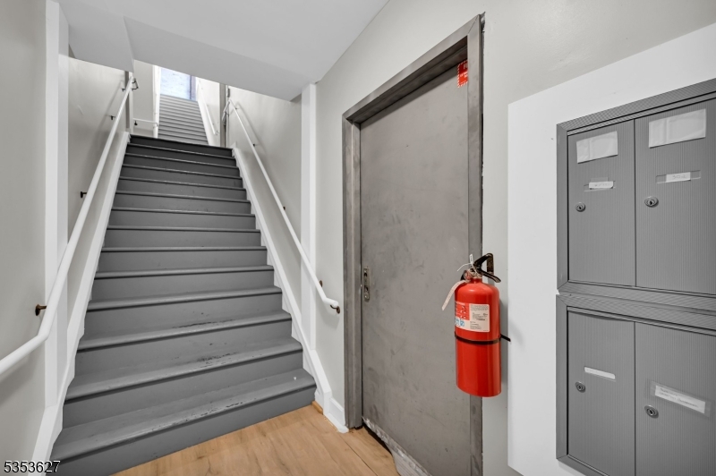 180 Spring St 203 Property Photo 19