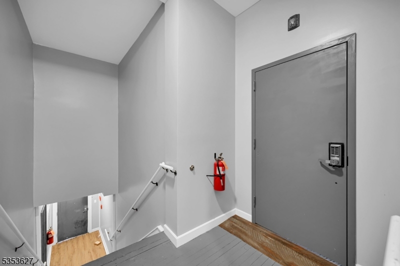 180 Spring St 203 Property Photo 20