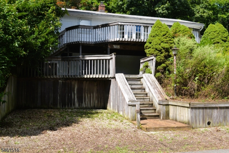 11 Woods Rd Property Photo 1