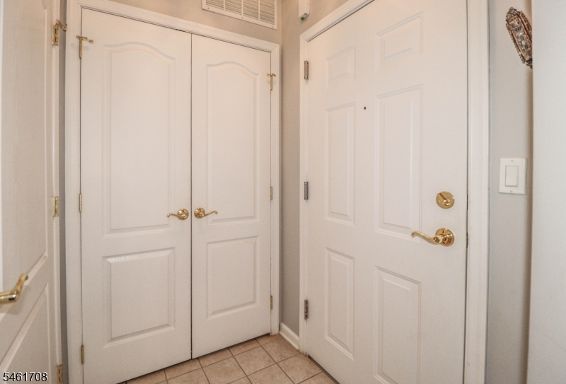 2101 Avery Ct 2101 Property Photo 4