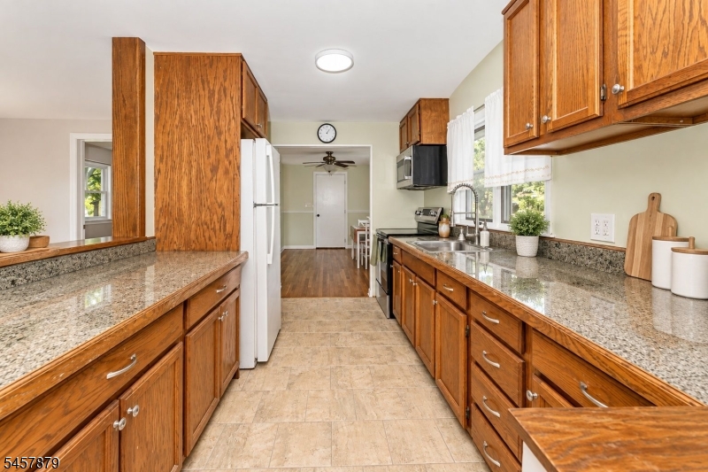 730 Marudy Dr Property Photo 12