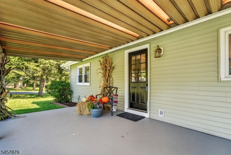730 Marudy Dr Property Photo 16