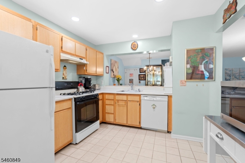 3105 Tudor Dr 3105 Property Photo 6